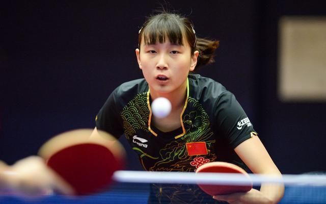 初露鋒芒 初露鋒芒